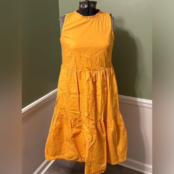 J. Crew Dresses & Skirts - J. Crew Gold Sleeveless Dress